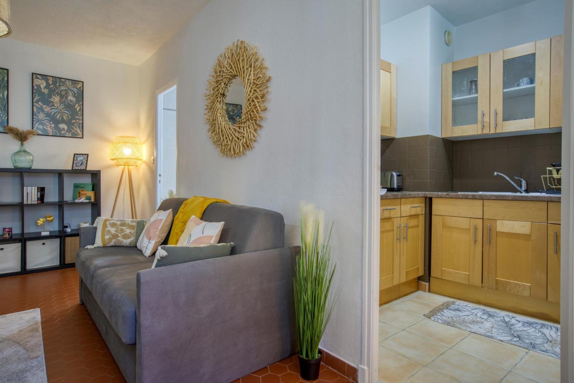 Cosy, Modern, Fully Equipped, Air Conditioning, Nice Historical, Old Town, 1Minute Walk From Beach - "Le Bunico 4" 外观 照片